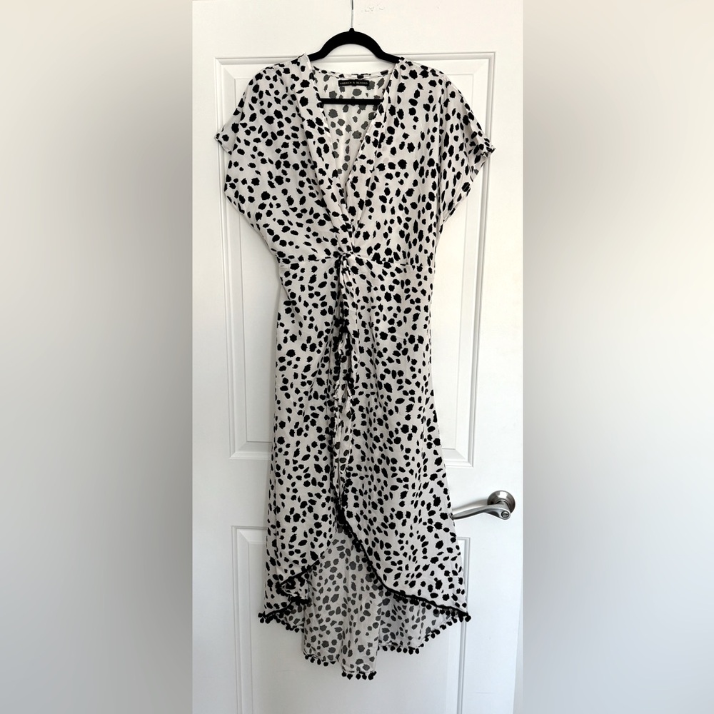 Black and White Flutter Sleeve Swimsuit Coverup